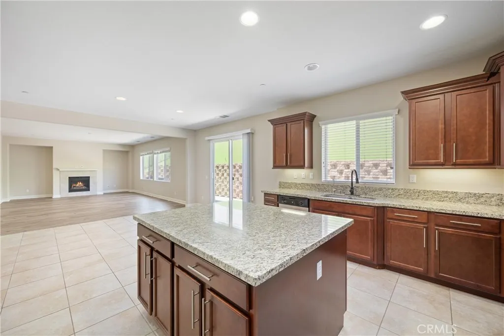 12221 Dewar Drive, Riverside, California 92505 home-pic-23